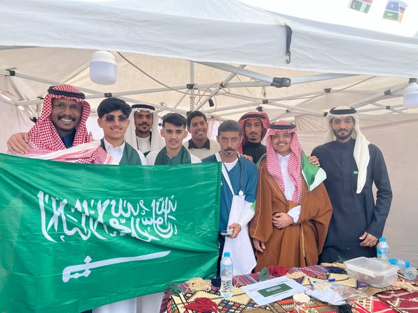 جامعة مصر للعلوم والتكنولوجيا -3