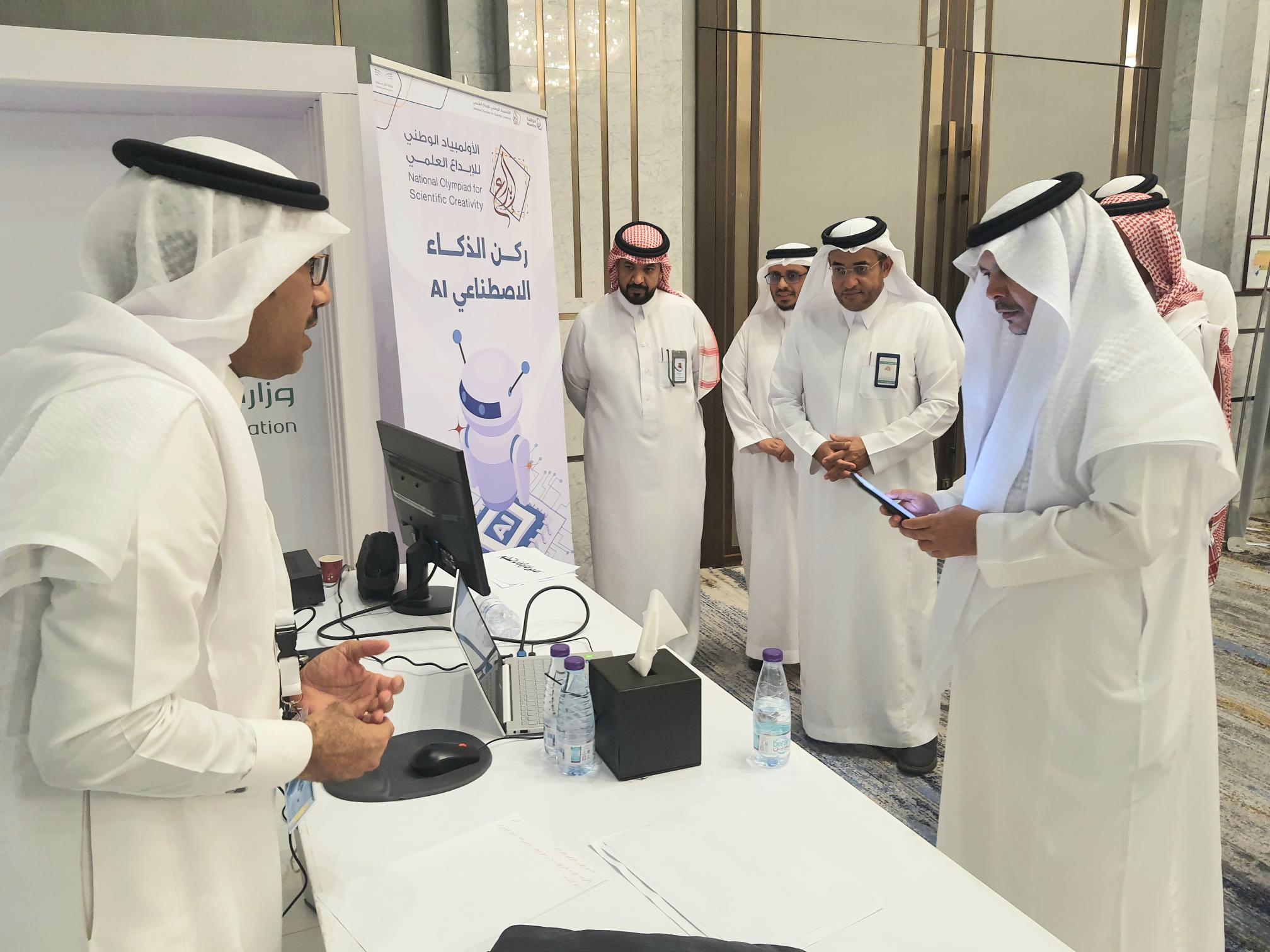 طلبة الأحساء يقدمون 125 بحث علمي محكّم في معرض " إبداع 2026 "