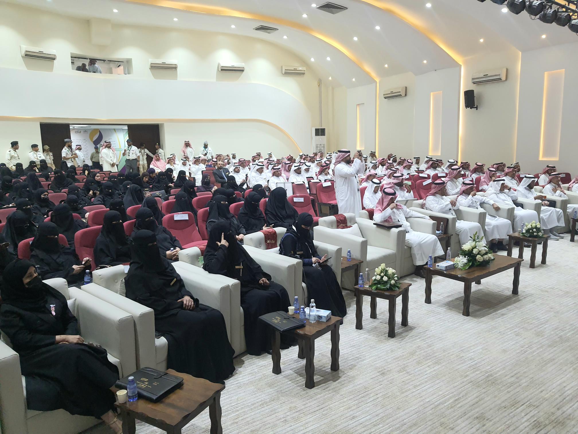 ملتقى بتعليم الأحساء يجمع المعلمين المتميزين في يومهم العالمي 
