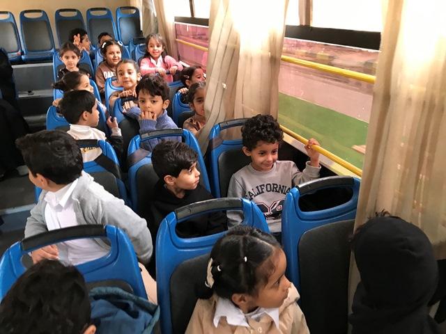 أطفال الروضة الأولى بأشيقر في رحلة للحديقة 