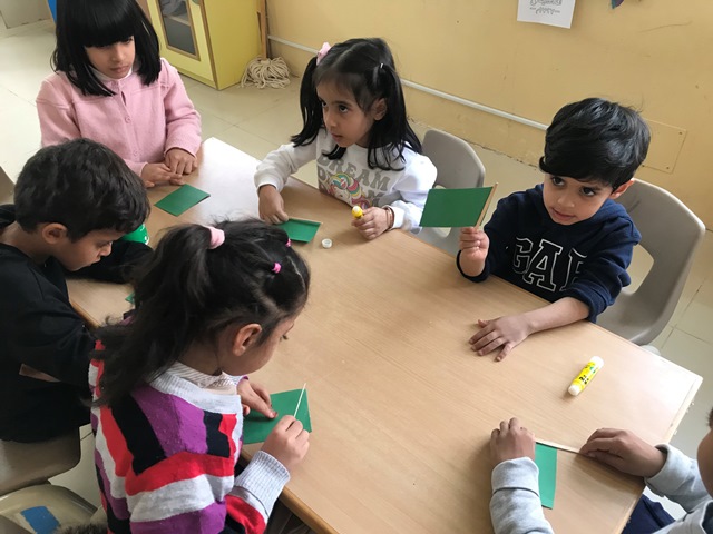 الروضة الأولى بأشيقر تحتفي بيوم العلم 2024