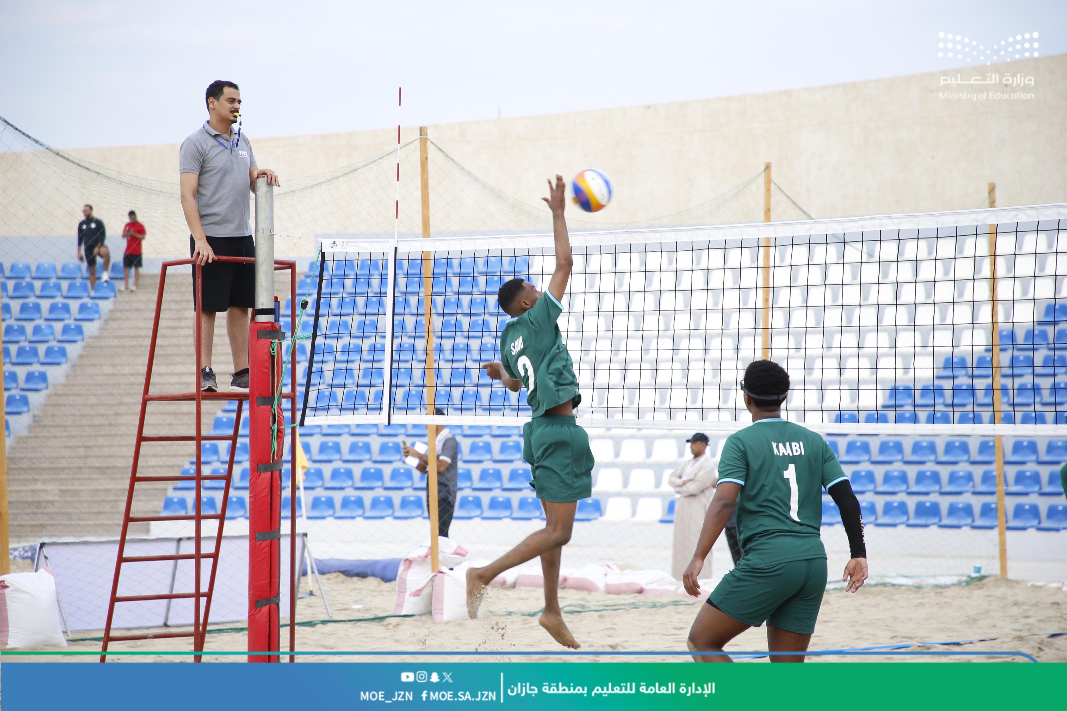 انطلاق بطولة التعليم للرياضات الشاطئية لكرتي القدم والطائرة على مستوى المملكة في تعليم جازان