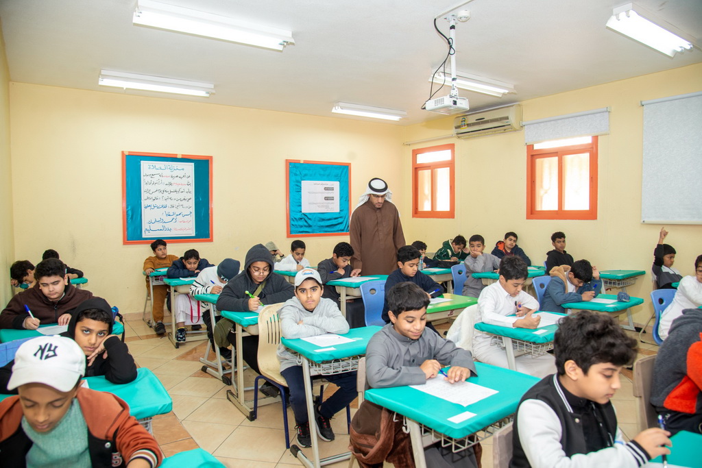 260 ألف طالب وطالبة بمدارس الاحساء يؤدون اختبارات الفصل الثاني 