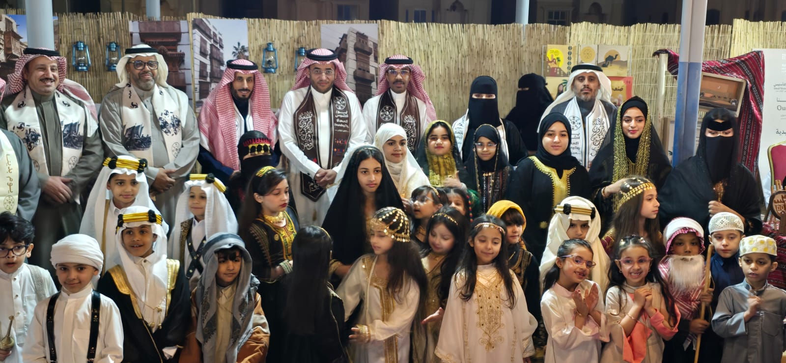 أركان وطنية وفعاليات ومسابقات في احتفال تعليم الأحساء بيوم التأسيس