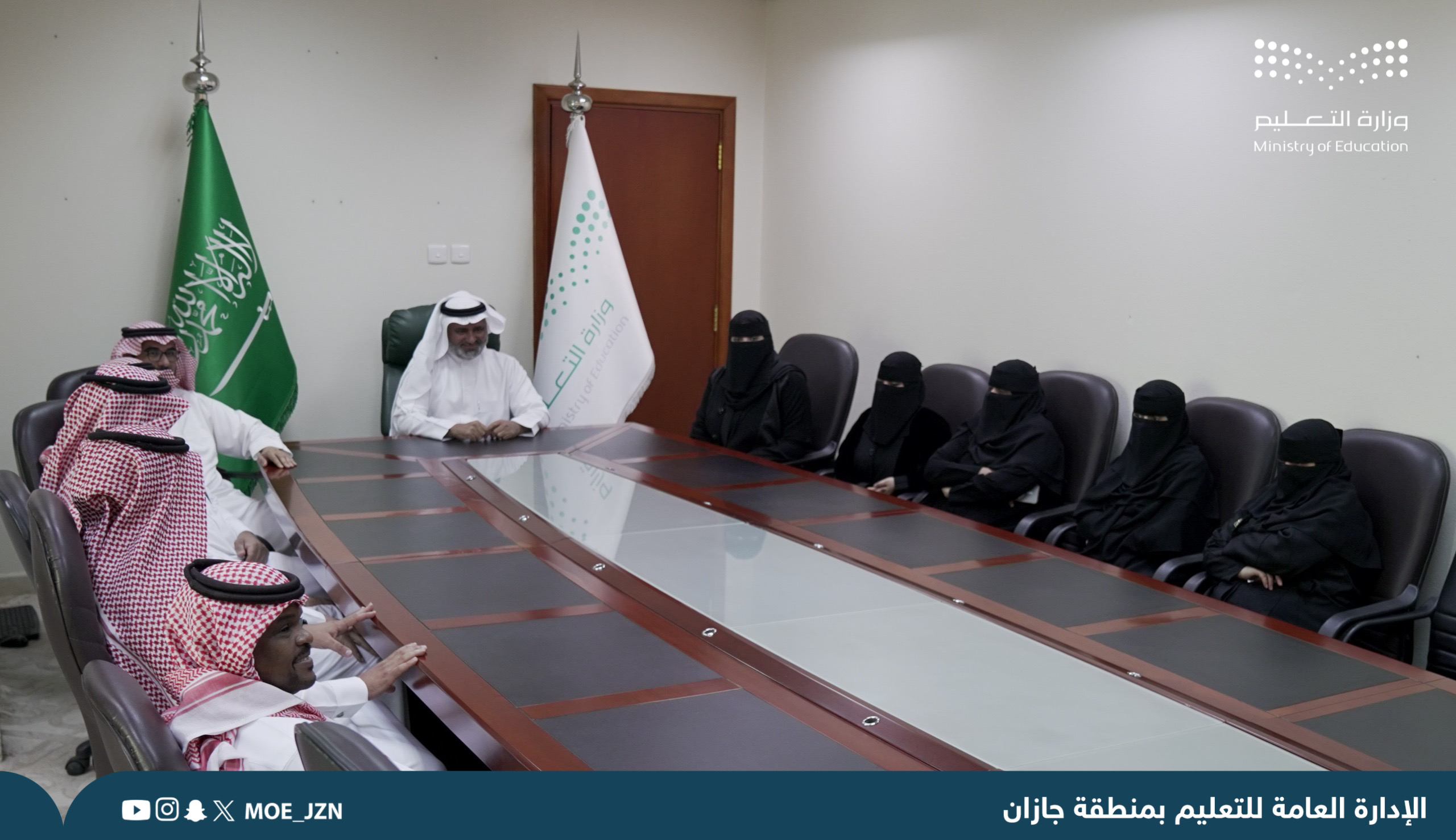 تضمّن 5 أوراق عمل.. تعليم جازان ينظم ملتقى «جذور راسخة ومستقبل طموح» احتفاءً بيوم التأسيس