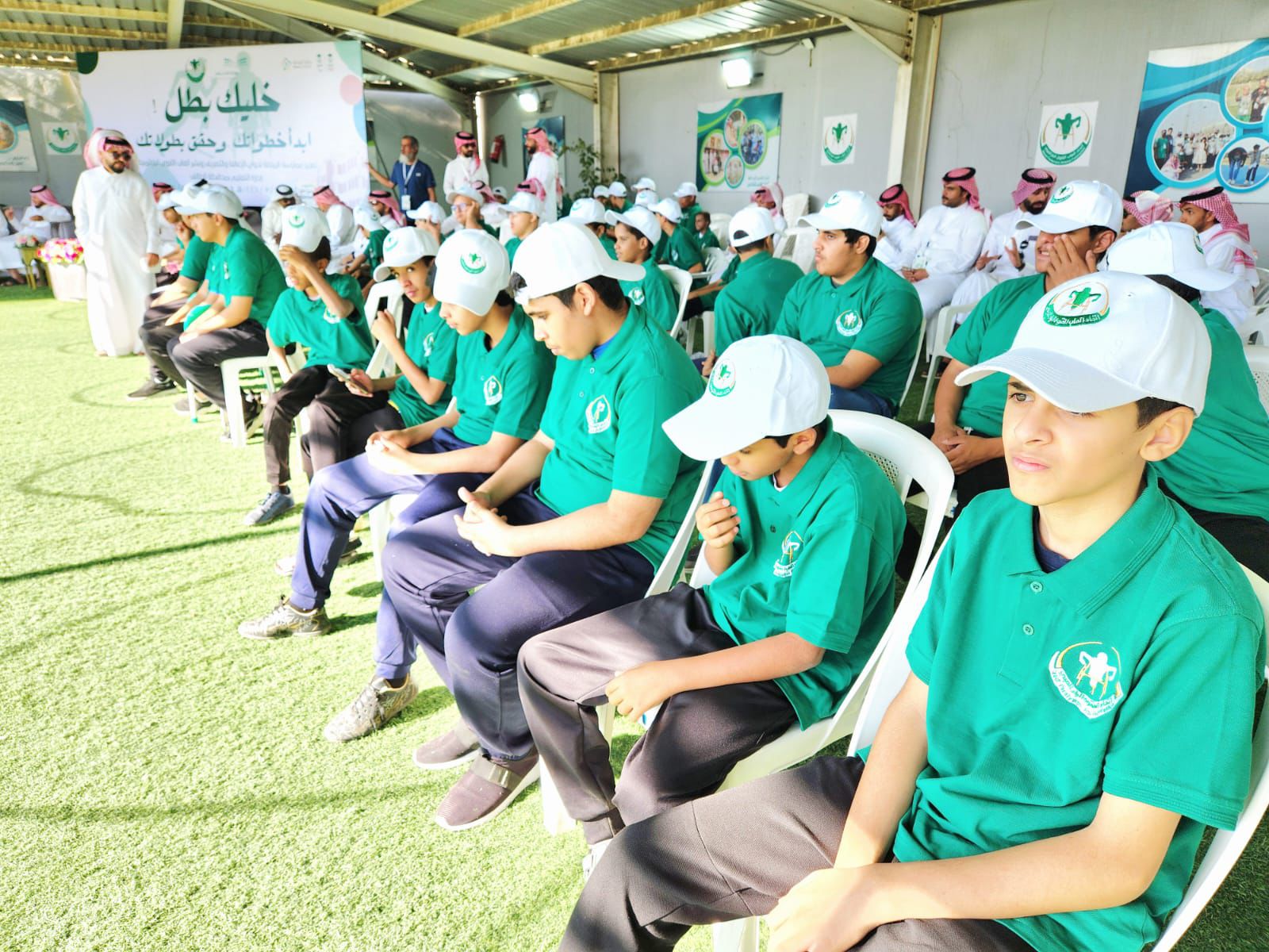 100 طالباً وطالبة من ذوي الإعاقة​ من تعليم الطائف   يشاركون في مسابقات "خليك بطل" التي يقيمها الاتحاد السعودي لألعاب القوى البارالمبية   والتي تهدف إلى اكتشاف المواهب وتعزيز ممارسة الرياضة لذوي الإعاقة.