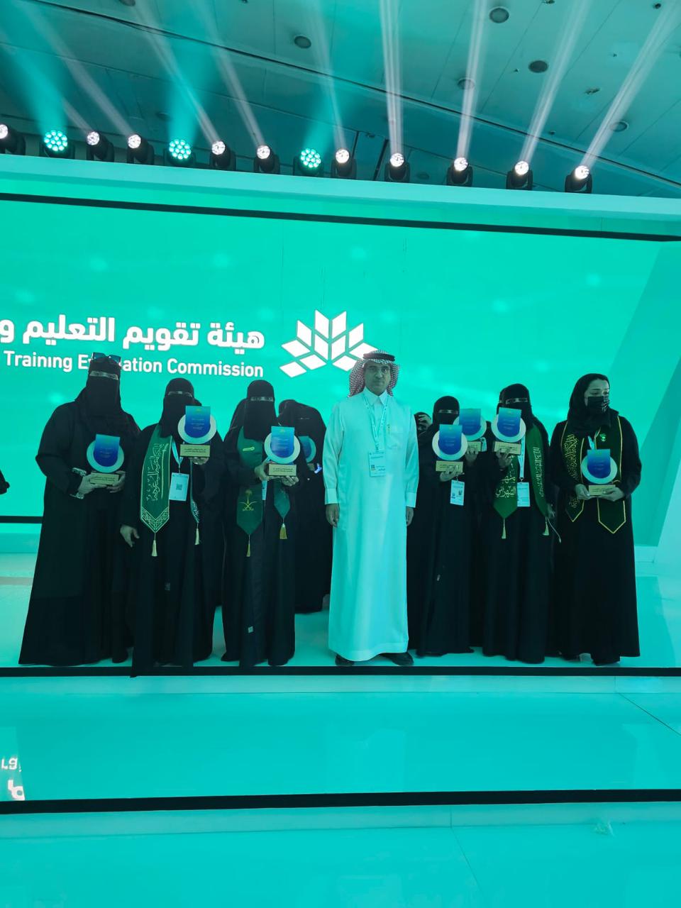 17 مدرسة بـ"تعليم الطائف" تحقق التميز على مستوى المملكة    يهدف لتشجيع التميز في التعليم العام وتحفيز التنافس الإيجابي