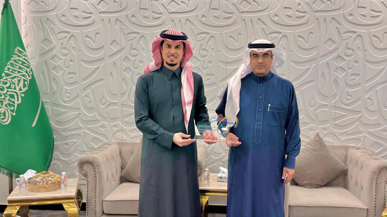 رئيس الاتحاد السعودي للرياضة المدرسية يشكر تعليم الطائف