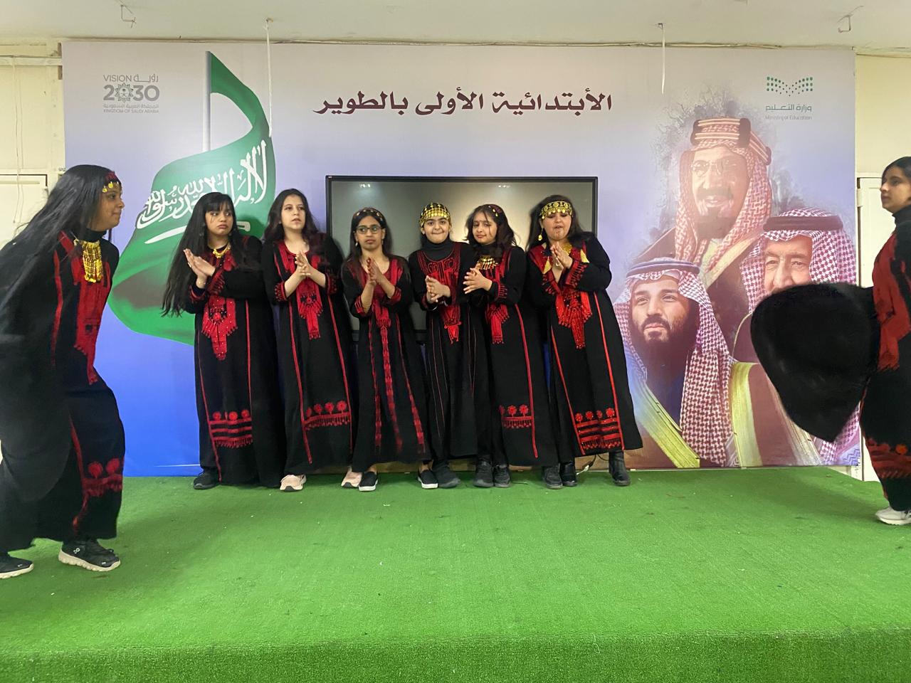 مدارس "تعليم الجوف" تحتفل بيوم التأسيس